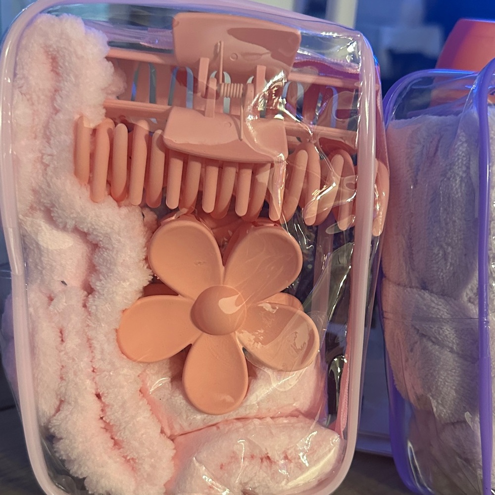 Source Unknown Pink Hair Accessory Set with Flower Clip